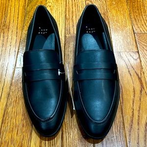 Brand new black loafers!